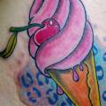 Schulter Fantasie Eiskreme tattoo von Sputnink Tattoo