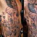 Realistische Brust Seite Frauen Landschaft tattoo von Astin Tattoo