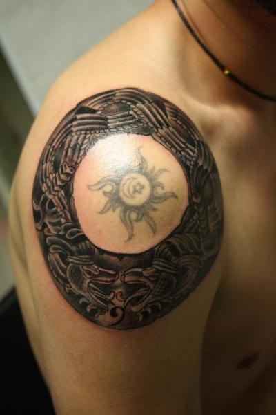 Shoulder Tribal Tattoo by Silver Needle Tattoo
