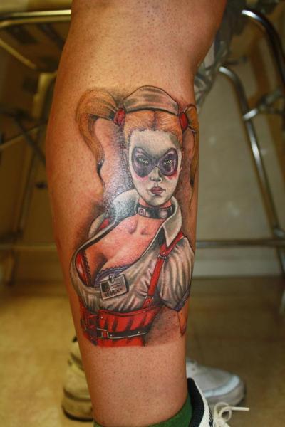Tatuaje Fantasy Ternero Enfermera por Silver Needle Tattoo