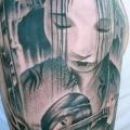 tatuaje Hombro Geisha por Silver Needle Tattoo