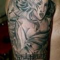 tatuaggio Spalla Giapponesi Geisha di Silver Needle Tattoo