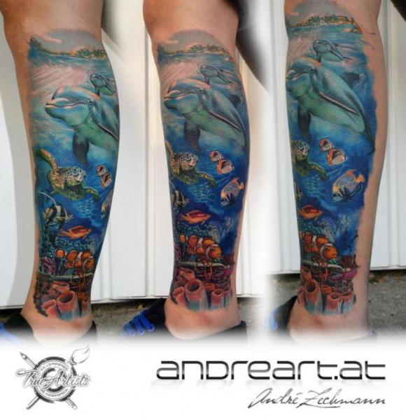 Реализм Голень Море Дельфин татуировка от Andreart Tattoo