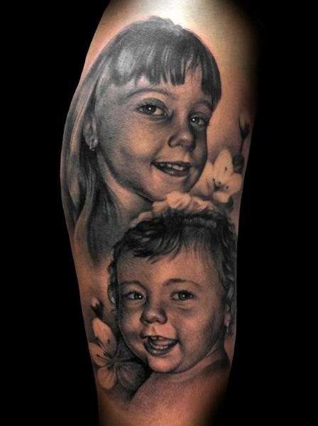 Tatuaggio Realistici Bambino di Tatuajes Demon