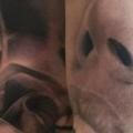 Arm Realistische Frauen tattoo von Immortal Ink