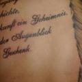 tatuaje Pluma Letras Espalda por Corpus Del Ars