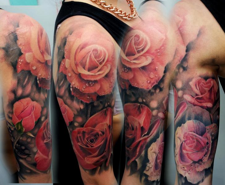 Tatuaje Hombro Realista Flor por Matt Jordan Tattoo