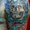 tatuaje Hombro Fantasy Cráneo Maya por Tattoo X