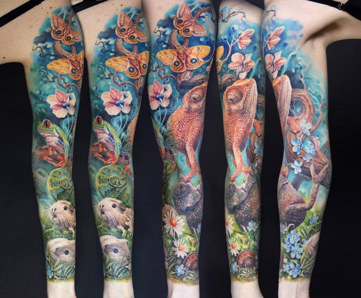 รอยสัก ผีเสื้อ กบ กิ้งก่าเปลียนสี ปลอกแขน โดย Tattoo X
