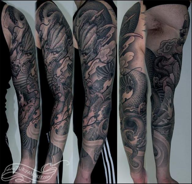 Tatuaggio Giapponesi Draghi Manica di Oleg Turyanskiy