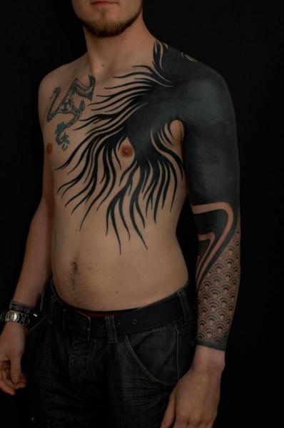 Tatuaggio Spalla Petto Tribali Manica di Gerhard Wiesbeck