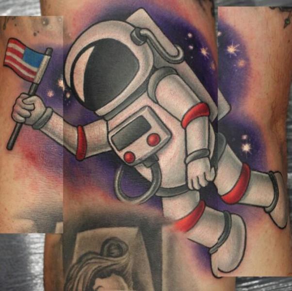 Tatuaje Fantasy Astronauta por Nemesis Tattoo