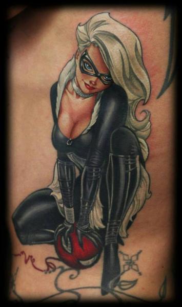 Tatuaggio Fantasy Catwoman di Nemesis Tattoo