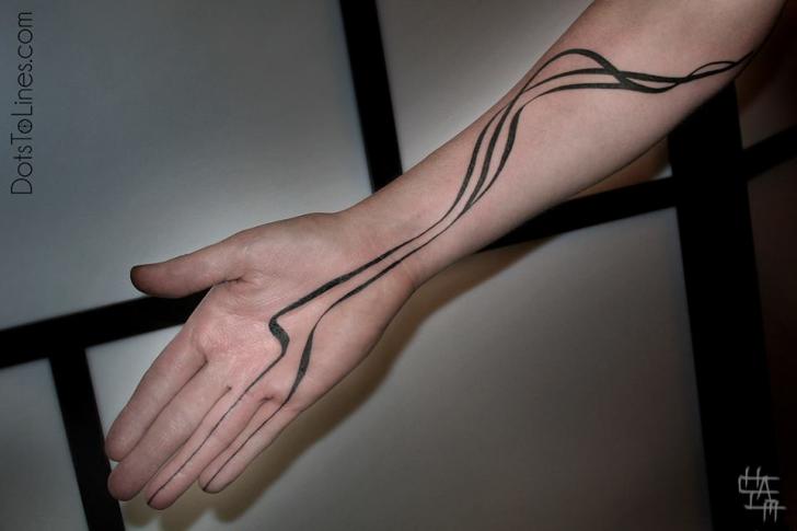 Tatuaje Brazo Dedo Dotwork Línea por Dots To Lines