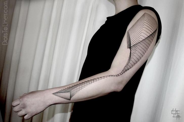 Tatuagem Braço Dotwork Linha por Dots To Lines