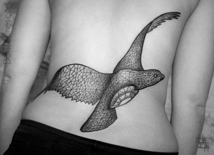 Tatuaggio Schiena Dotwork Uccello di Dots To Lines