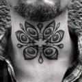 tatuaggio Fiore Collo Dotwork di Dots To Lines