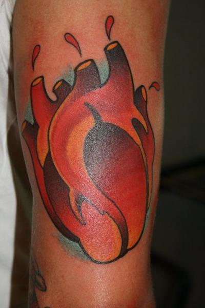 Arm Herz Tattoo von Seven Devils