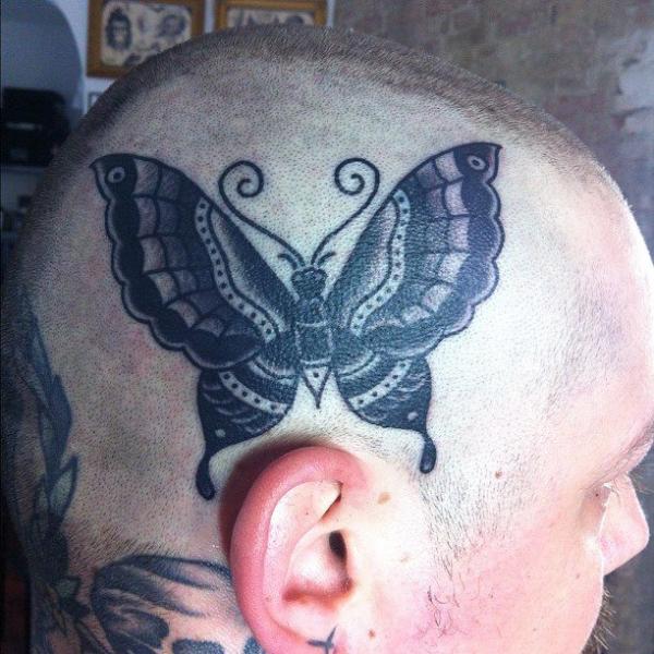 Tatuaggio Farfalle Testa di Seven Devils