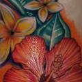Blumen Seite tattoo von Artistic Element Ink
