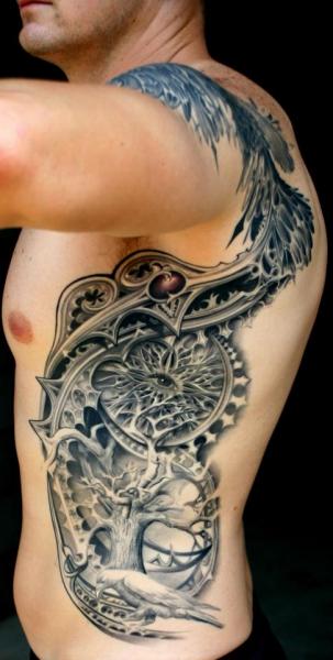 Fantasie Seite Tattoo von Rember Tattoos