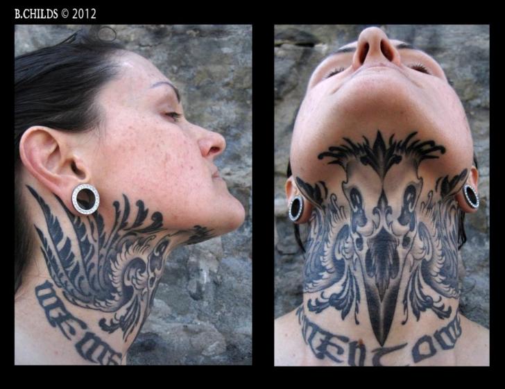 Шея Подбородок татуировка от Spider Monkey Tattoos