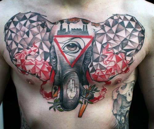 Tatuaggio Petto Elefante Dotwork di Peter Aurisch