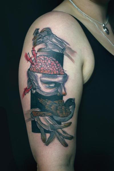 Tatuaggio Spalla Fantasy Uccello di Peter Aurisch