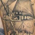 Schulter Realistische Galeone tattoo von Bio Art Tattoo