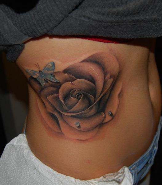 Tatuaje Realista Flor Lado por Bio Art Tattoo