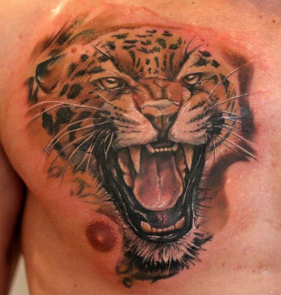 Tatuaje Realista Pecho Tigre por Speak In Color