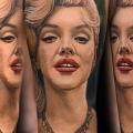 tatuaje Brazo Retrato Realista Marilyn Monroe por Nikko Hurtado