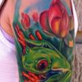 Shoulder Realistic Frog tattoo by Nikko Hurtado