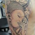 Shoulder Buddha tattoo by Lorenzo Arte Y Tatuaje