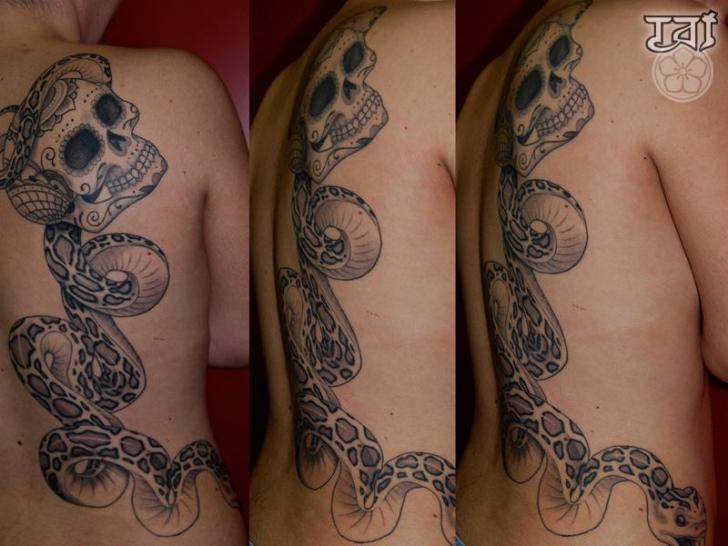 Snake Back Tattoo by Tattoo Tai