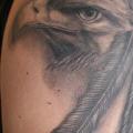 tatuaje Hombro Realista Águila por Kaeru Tattoo