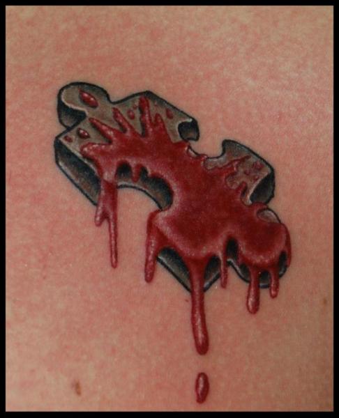 Tatuagem Quebra-cabeça Sangue por Tattoo Blue Cat