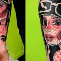 Arm Frauen Dotwork tattoo von Beautiful Freak