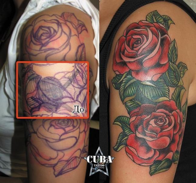 Tatuagem Old School Flor Cobertura por Cuba Tattoo