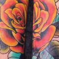 New School Blumen tattoo von Cuba Tattoo