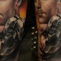 tatuaje Brazo Realista Pistola Hombres por Vicious Circle Tattoo