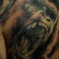 tatuaje Realista Espalda Gorila por Vicious Circle Tattoo