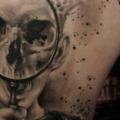 tatuaje Fantasy Cráneo Abeja por Vicious Circle Tattoo