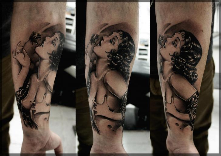 Arm Realistic Women Tattoo by Pavel Roch