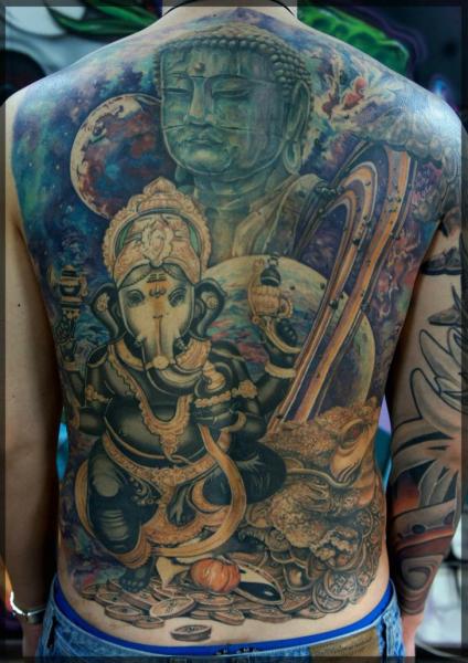 Tatuaje Buda Espalda Religioso por Pavel Roch