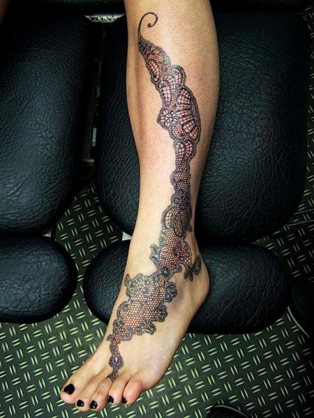 Tatuaje Pie Pierna Encaje por David Corden Tattoos