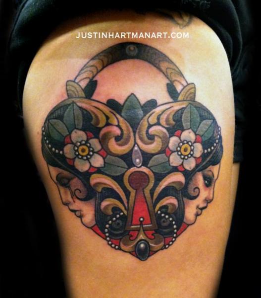 Herz Frauen Schloss Tattoo von Justin Hartman