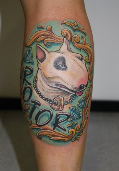 Realistische Waden Leuchtturm Hund Tattoo von Mito Tattoo