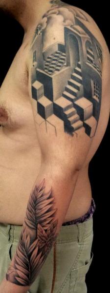 Schulter Fantasie Tattoo von Nirvana Tattoo
