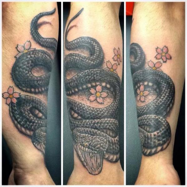 Arm Realistic Snake Tattoo by Tattoo Chaman